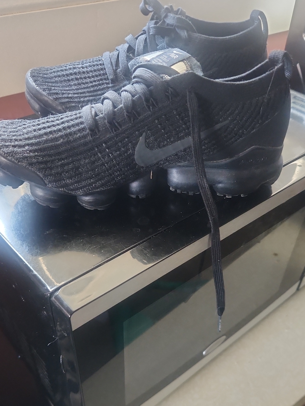 Nike Air Womens Black Knit Running Sneakers